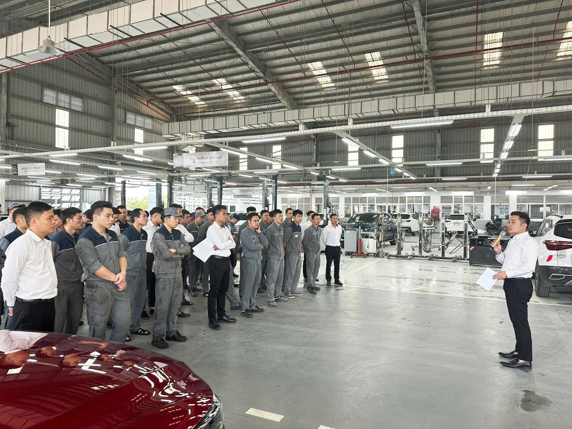 BUỔI CHIA SẺ KINH NGHIỆM GIAO TIẾP VỚI KHÁCH HÀNG TẠI XƯỞNG DỊCH VỤ YÊN LẠC – THACO AUTO VĨNH PHÚC